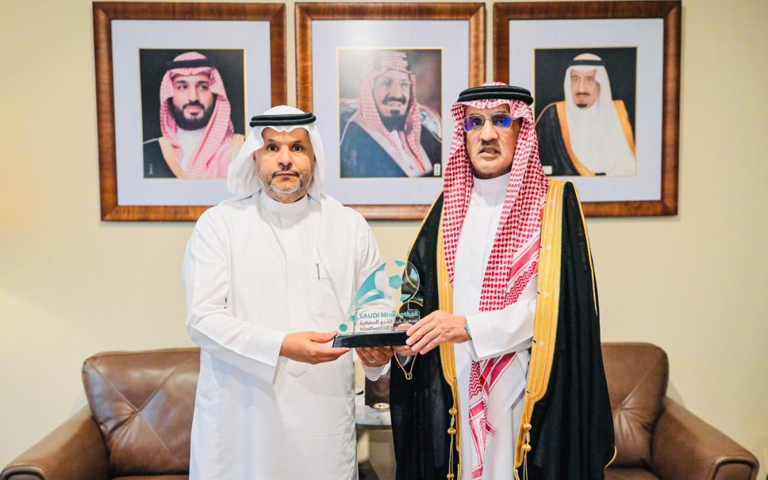 رئيس مجلس ادارة جمعية كرة القدم المصغرة يلتقي بسعادة سفير خادم الحرمين الشريفين في أندنوسيا